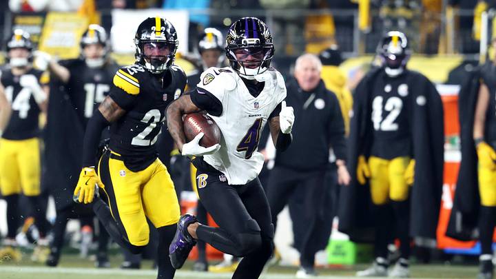 Jan 4, 2026; Pittsburgh, Pennsylvania, USA; Baltimore Ravens wide receiver Zay Flowers (4) makes a touchdown catch against Pittsburgh Steelers cornerback Asante Samuel Jr. (22) during the second half at Acrisure Stadium. Mandatory Credit: Charles LeClaire-Imagn Images Jan 4, 2026; Pittsburgh, Pennsylvania, USA; Baltimore Ravens wide receiver Zay Flowers (4) makes a touchdown catch against Pittsburgh Steelers cornerback Asante Samuel Jr. (22) during the second half at Acrisure Stadium. Mandatory Credit: Charles LeClaire-Imagn Images