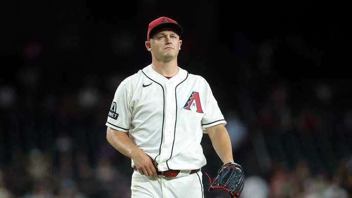 Aug 4, 2026; Phoenix, Arizona, USA; Arizona Diamondbacks pitcher Paul Sewald against the San Diego Padres at Chase Field. Mandatory Credit: Mark J. Rebilas-Imagn Images Aug 4, 2026; Phoenix, Arizona, USA; Arizona Diamondbacks pitcher Paul Sewald against the San Diego Padres at Chase Field. Mandatory Credit: Mark J. Rebilas-Imagn Images