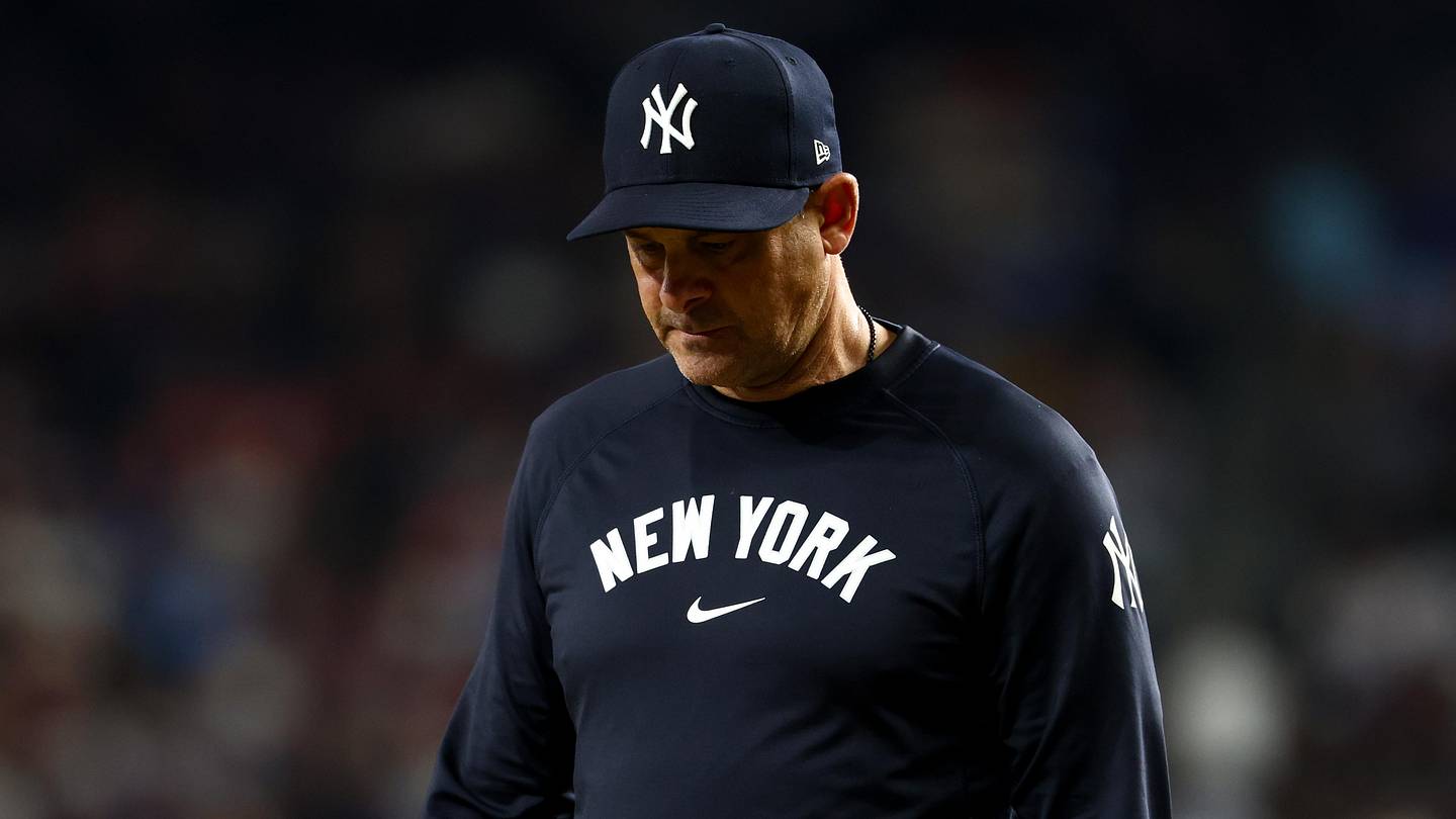 MLB Panic: Yankees and Mets Face Urgent Challenges