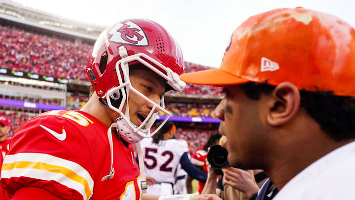Jan 1, 2023; Kansas City, Missouri, USA; Kansas City Chiefs quarterback Patrick Mahomes (15) talks