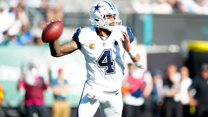 Dak Prescott and the Dallas Cowboys head into Carolina as road favorites in NFL Week 6.