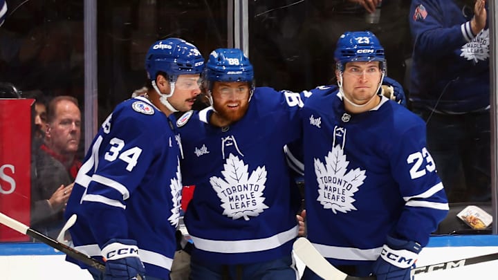 Carolina Hurricanes v Toronto Maple Leafs
