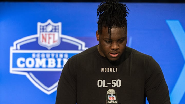 Georgia offensive lineman Amarius Mims (OL50) 