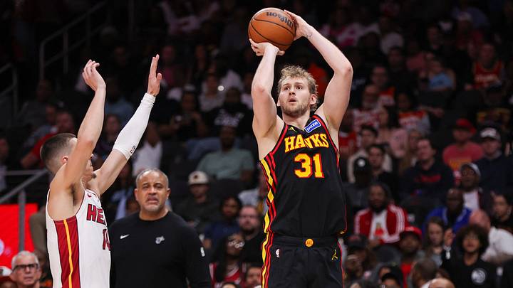 Feb 20, 2026; Atlanta, Georgia, USA; Atlanta Hawks center Jock Landale (31) shoots against the Miami Heat in the third quarter at State Farm Arena. Mandatory Credit: Brett Davis-Imagn Images Feb 20, 2026; Atlanta, Georgia, USA; Atlanta Hawks center Jock Landale (31) shoots against the Miami Heat in the third quarter at State Farm Arena. Mandatory Credit: Brett Davis-Imagn Images
