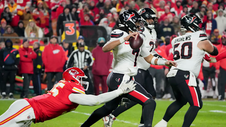 Dec 7, 2025; Kansas City, Missouri, USA; Kansas City Chiefs defensive tackle Chris Jones (95) pressures Houston Texans quarterback C.J. Stroud (7) during the second quarter at GEHA Field at Arrowhead Stadium. Mandatory Credit: Denny Medley-Imagn Images Dec 7, 2025; Kansas City, Missouri, USA; Kansas City Chiefs defensive tackle Chris Jones (95) pressures Houston Texans quarterback C.J. Stroud (7) during the second quarter at GEHA Field at Arrowhead Stadium. Mandatory Credit: Denny Medley-Imagn Images