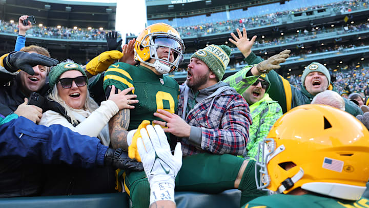Los Angeles Chargers v Green Bay Packers