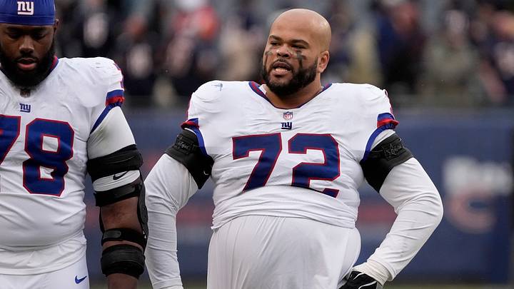 New York Giants offensive tackle Jermaine Eluemunor New York Giants offensive tackle Jermaine Eluemunor