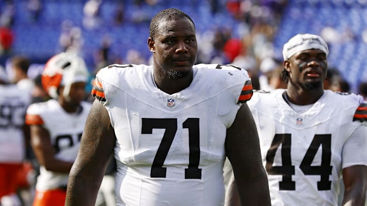 Sep 14, 2025; Baltimore, Maryland, USA; Cleveland Browns offensive tackle Cornelius Lucas (71) after the game against the Baltimore Ravens at M&T Bank Stadium. Mandatory Credit: Peter Casey-Imagn Images Sep 14, 2025; Baltimore, Maryland, USA; Cleveland Browns offensive tackle Cornelius Lucas (71) after the game against the Baltimore Ravens at M&T Bank Stadium. Mandatory Credit: Peter Casey-Imagn Images