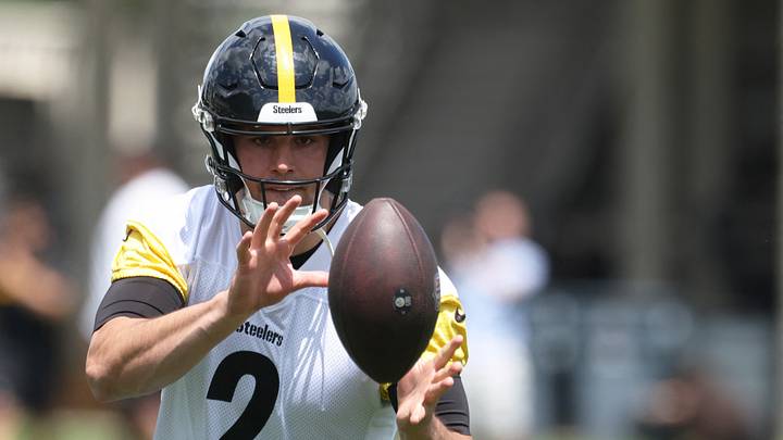 May 28, 2026; Pittsburgh, PA, USA;  Pittsburgh Steelers quarterback Mason Rudolph (2) participates in OTA  drills at the UPMC Rooney Sports Complex. Mandatory Credit: Charles LeClaire-Imagn Images