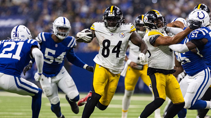 Pittsburgh Steelers v Indianapolis Colts
