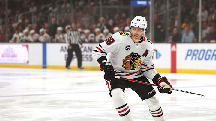 Chicago Blackhawks v Los Angeles Kings