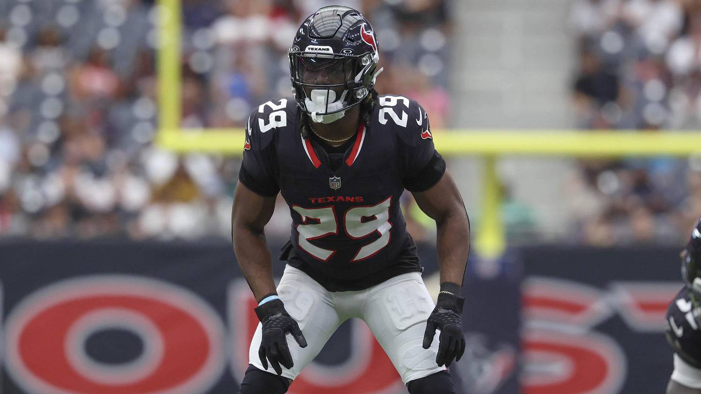 Texans Re-sign M.J. Stewart, Bolster Secondary Depth