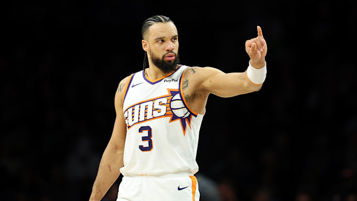 Phoenix Suns v Minnesota Timberwolves