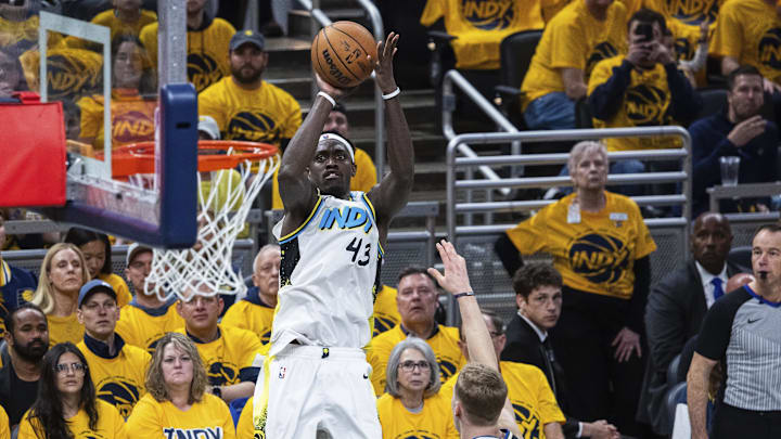 Apr 19, 2025; Indianapolis, Indiana, USA; Indiana Pacers forward Pascal Siakam (43) shoots the ball while Milwaukee Bucks guard AJ Green (20) defends in the second half at Gainbridge Fieldhouse. Mandatory Credit: Trevor Ruszkowski-Imagn Images Apr 19, 2025; Indianapolis, Indiana, USA; Indiana Pacers forward Pascal Siakam (43) shoots the ball while Milwaukee Bucks guard AJ Green (20) defends in the second half at Gainbridge Fieldhouse. Mandatory Credit: Trevor Ruszkowski-Imagn Images