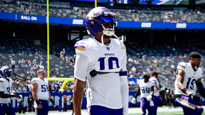 Aug 15, 2026; East Rutherford, New Jersey, USA; Minnesota Vikings wide receiver Justin Jefferson (18) warms up before a game against the New York Giants at MetLife Stadium. Mandatory Credit: John Jones-Imagn Images Aug 15, 2026; East Rutherford, New Jersey, USA; Minnesota Vikings wide receiver Justin Jefferson (18) warms up before a game against the New York Giants at MetLife Stadium. Mandatory Credit: John Jones-Imagn Images