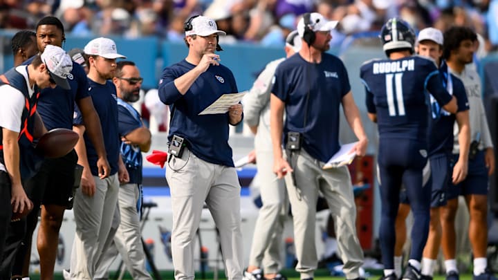 Nov 17, 2024; Nashville, Tennessee, USA; Tennessee Titans head coach Brian Callahan paces the sidelines against the Minnesota Vikings during the first half at Nissan Stadium. Mandatory Credit: Steve Roberts-Imagn Images