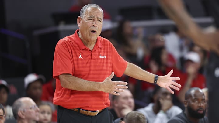 Houston Cougars head coach Kelvin Sampson reacts during the second half against the Towson Tigers at Fertitta Center.