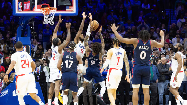 Mar 27, 2024; Philadelphia, Pennsylvania, USA; Philadelphia 76ers guard Kelly Oubre Jr. (9) attempts Mar 27, 2024; Philadelphia, Pennsylvania, USA; Philadelphia 76ers guard Kelly Oubre Jr. (9) attempts