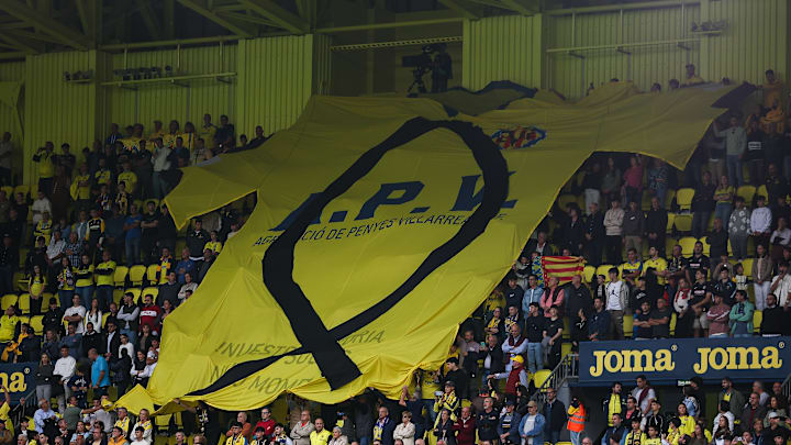 Villarreal CF supporters displayed a tifo honoring victims of Spain's flash floods in the match against Deportivo Alaves - La Liga EA Sports