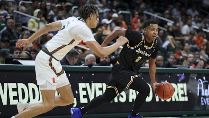 South Carolina basketball transfer portal target Jhamir Brickus