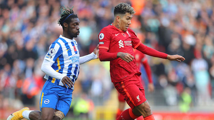 Liverpool segue à caça do líder Manchester City
