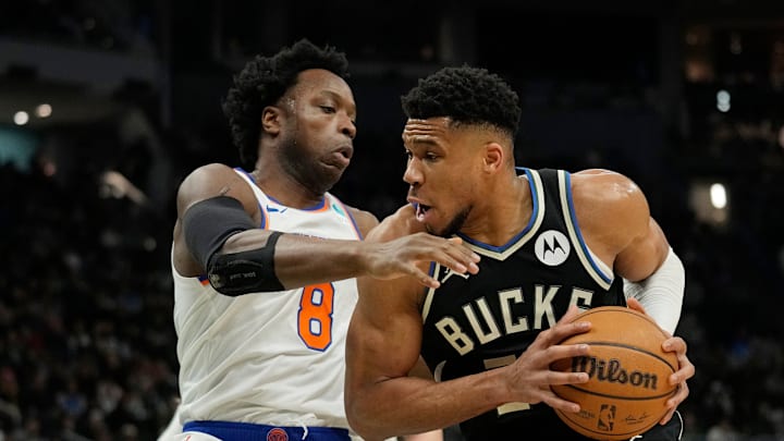 New York Knicks v Milwaukee Bucks