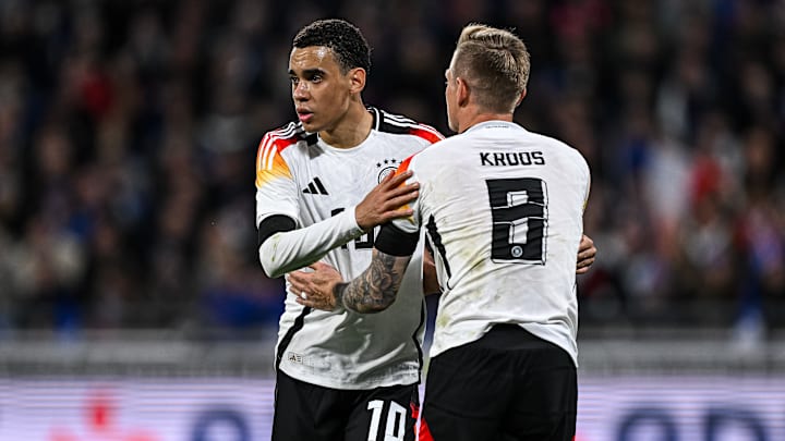 Im Sommer noch gemeinsam auf dem Feld: Jamal Musiala und Toni Kroos