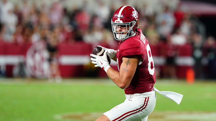 Sep 28, 2024; Tuscaloosa, Alabama, USA;  Alabama Crimson Tide tight end CJ Dippre (81) catches a pass against the Georgia Bulldogs during the first half at Bryant-Denny Stadium. Mandatory Credit: John David Mercer-Imagn Images