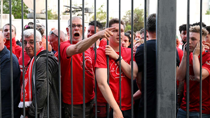 Soirée gâchée pour un grand nombre de supporters pour la finale de la Ligue des Champions 2021/22 au Stade de France