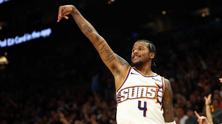 Nov 6, 2025; Phoenix, Arizona, USA; Phoenix Suns guard Jalen Green (4) against the Los Angeles Clippers at the Mortgage Matchup Center. Mandatory Credit: Mark J. Rebilas-Imagn Images