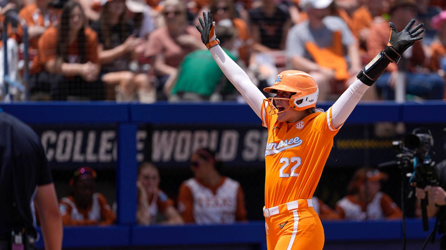 Hometown Hero Delivers For Tennessee in WCWS Win Over Texas