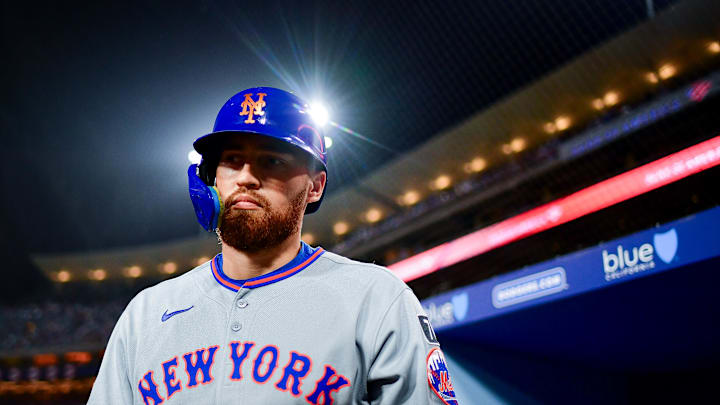 June 3, 2025; Los Angeles, California, USA; New York Mets left fielder Brandon Nimmo (9) before hitting against the Los Angeles Dodgers during the fifth inning at Dodger Stadium. Mandatory Credit: Gary A. Vasquez-Imagn Images June 3, 2025; Los Angeles, California, USA; New York Mets left fielder Brandon Nimmo (9) before hitting against the Los Angeles Dodgers during the fifth inning at Dodger Stadium. Mandatory Credit: Gary A. Vasquez-Imagn Images