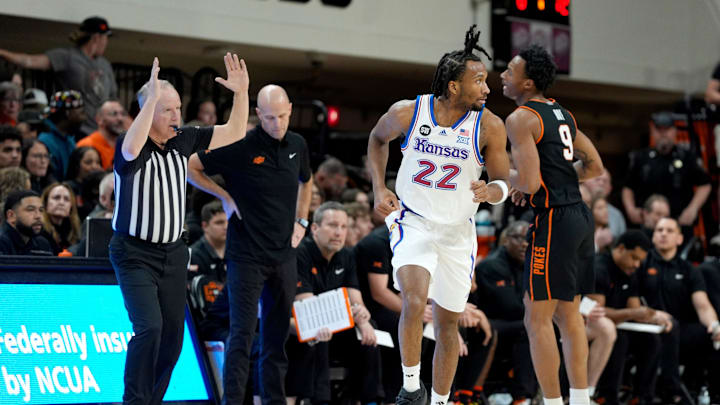 Kansas Jayhawks guard Darryn Peterson (22) 