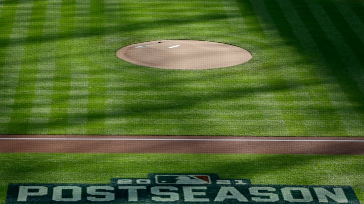 Division Series - Atlanta Braves v Milwaukee Brewers - Game Two