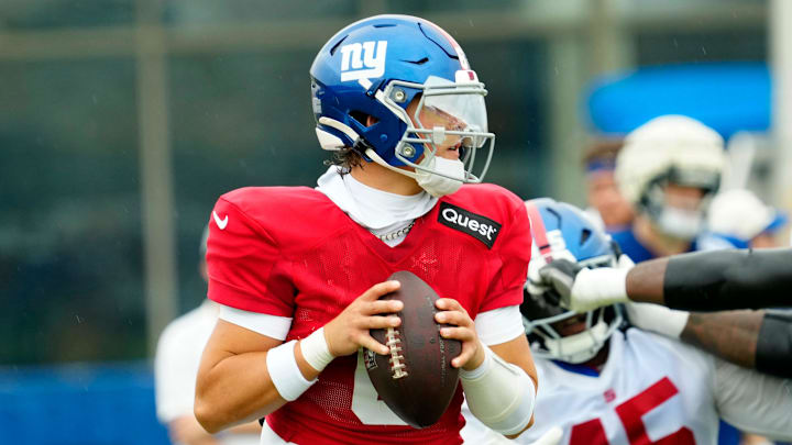New York Giants quarterback Jaxson Dart (6) prepares to throw the ball, Sunday, July 27, 2025.