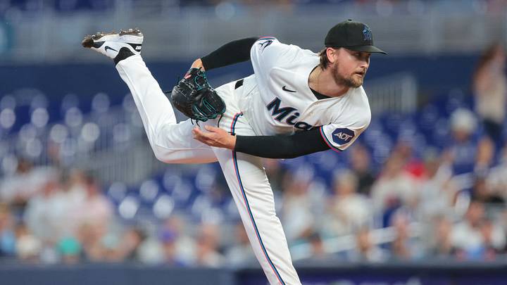 May 19, 2026; Miami, Florida, USA; Miami Marlins starting pitcher Braxton Garrett (20) delivers a pitch against the Atlanta Braves during the first inning at loanDepot Park. Sam Navarro-Imagn Images