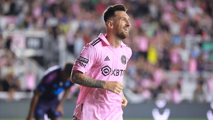 Lionel Messi soma oito gols em cinco jogos pelo Inter Miami