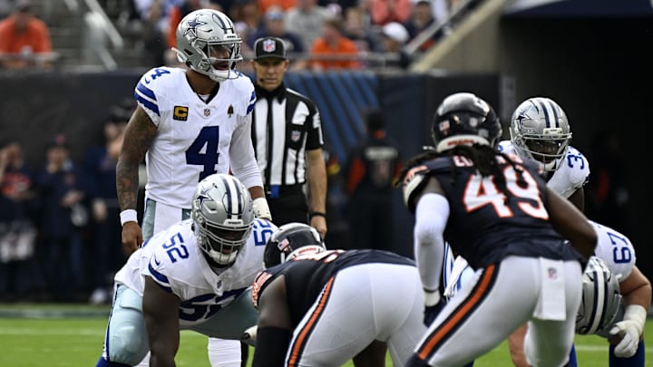 Dallas Cowboys quarterback Dak Prescott calls out an audible against the Chicago Bears.