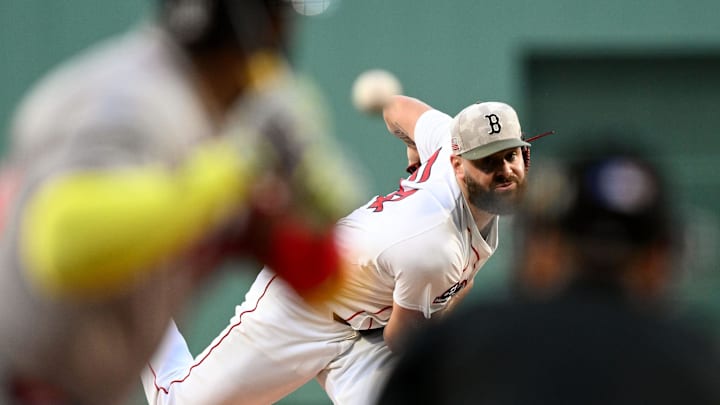 May 17, 2025; Boston, Massachusetts, USA; Boston Red Sox starting pitcher Lucas Giolito (54) pitches against the Atlanta Braves during the first inning at Fenway Park. Mandatory Credit: Brian Fluharty-Imagn Images May 17, 2025; Boston, Massachusetts, USA; Boston Red Sox starting pitcher Lucas Giolito (54) pitches against the Atlanta Braves during the first inning at Fenway Park. Mandatory Credit: Brian Fluharty-Imagn Images
