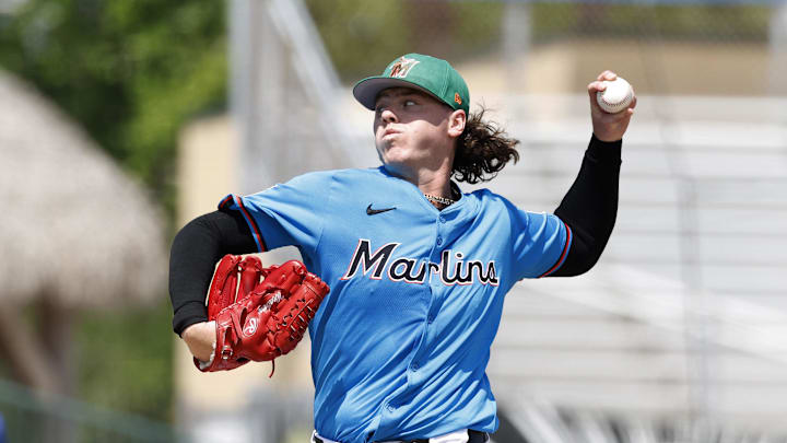 Mar 17, 2025; Jupiter, Florida, USA;  Miami Marlins starting pitcher Ryan Weathers (35) pitches against the New York Mets during the second inning at Roger Dean Chevrolet Stadium. Mandatory Credit: Rhona Wise-Imagn Images