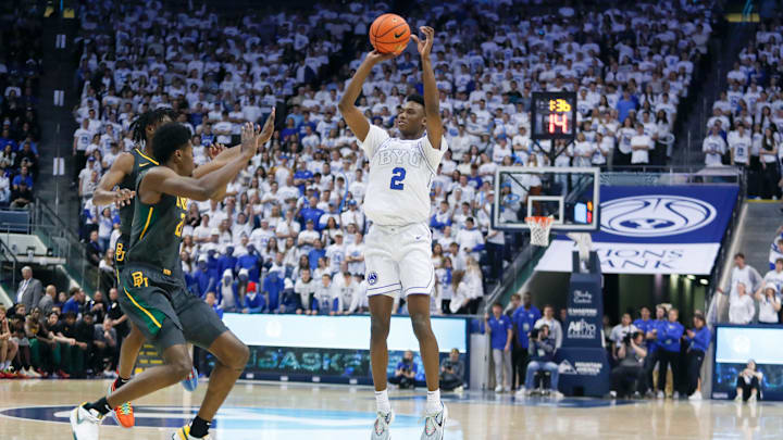 Jaxson Robinson fires a 3-ball against Baylor