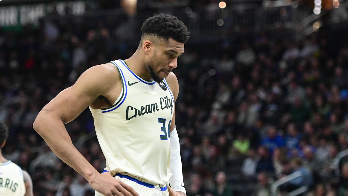 Insider Updates Warriors' Trade Interest in Giannis, LeBron, Davis, Porter, Murphy