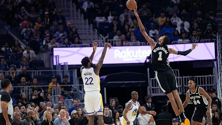 San Antonio Spurs v Golden State Warriors
