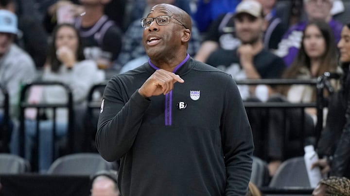 Los Angeles Clippers v Sacramento Kings