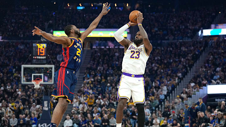 Los Angeles Lakers v Golden State Warriors