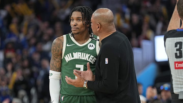 Milwaukee Bucks v Golden State Warriors