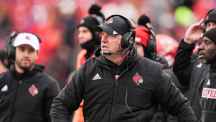 Louisville Cardinals head coach Jeff Brohm on the sidelines during the game against Kentucky Saturday, November 29, 2025 in Louisville, Kentucky at L&N Federal Credit Union Stadium.
