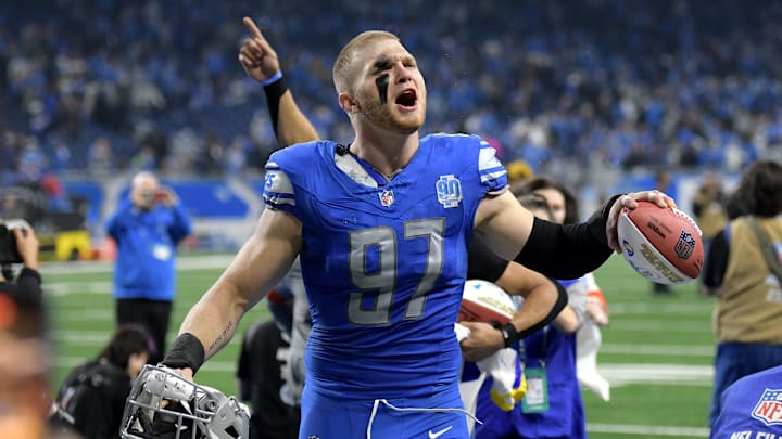 Detroit Lions defensive end Aidan Hutchinson