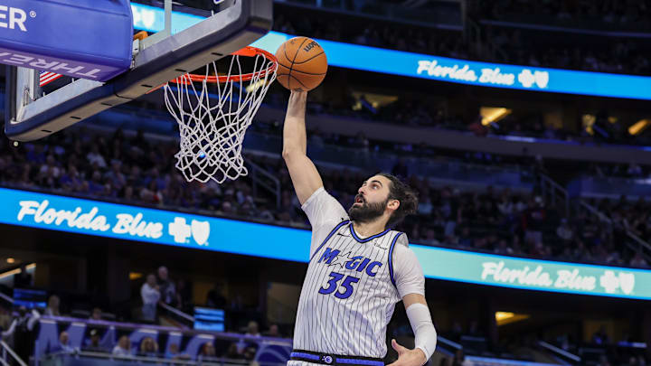 Jan 11, 2026; Orlando, Florida, USA; Orlando Magic center Goga Bitadze (35) dunks during the second half against the New Orleans Pelicans at Kia Center. Mandatory Credit: Mike Watters-Imagn Images Jan 11, 2026; Orlando, Florida, USA; Orlando Magic center Goga Bitadze (35) dunks during the second half against the New Orleans Pelicans at Kia Center. Mandatory Credit: Mike Watters-Imagn Images