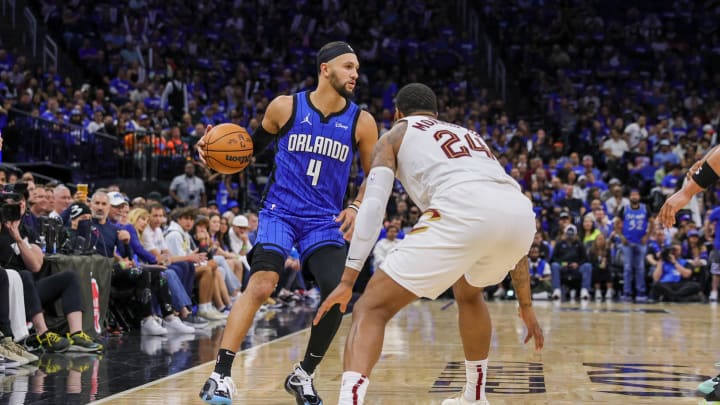 May 3, 2024; Orlando, Florida, USA; Orlando Magic guard Jalen Suggs (4) controls the ball in front